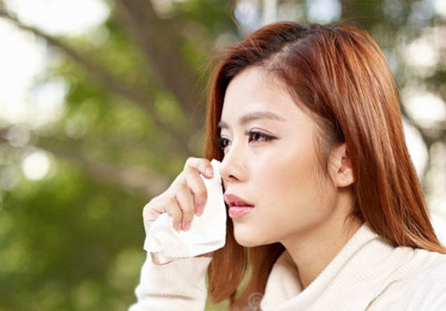 Tìm mọi cách mà chồng... không chịu ly hôn