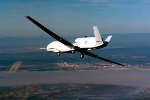 Không cần xâm nhập, Global Hawk vẫn khiến Nga lộ mật