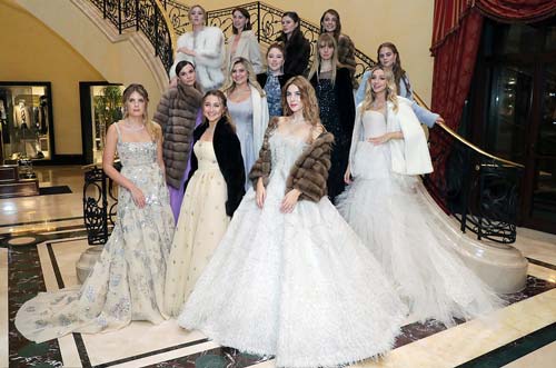 Ngẩn ngơ nhan sắc của các tiểu thư cành vàng lá ngọc nước Nga