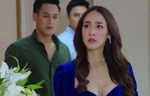 Chồng hí hửng đưa người tình đi in áo đôi để diện, ai ngờ về tới nhà chứng kiến màn "bày binh bố trận" của vợ mà vã mồ hôi