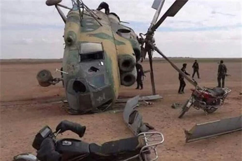 Trực thăng vận tải đa dụng Mi-8 của Không quân Syria bị rơi tại tỉnh Hama