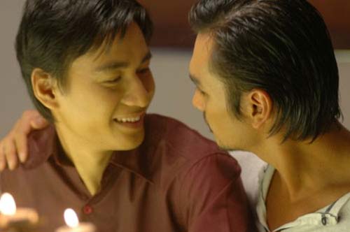 Chồng có người đàn ông bí mật nhưng kiên quyết không chịu ly hôn