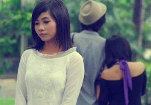 Chồng nhiều lần nói ân hận vì đã ly hôn vợ cũ