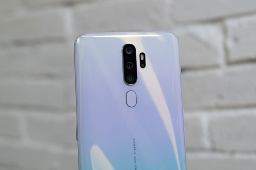 Trên tay Oppo A9 2020 màu trắng ngọc thạch, giá 6,99 triệu đồng