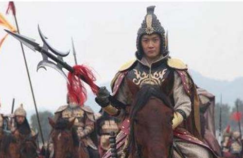 4 chủ nhân của thần binh Phương Thiên Họa Kích: Lữ Bố chỉ đứng thứ 2