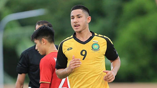 Hoàng tử Brunei để ngỏ khả năng sang V.League chơi bóng