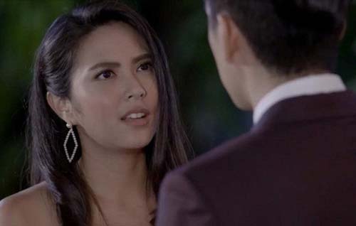 Con nhập viện nhưng vợ vẫn trang điểm lộng lẫy đi dự tiệc, tôi tức giận chửi vợ không tiếc lời để rồi khi biết sự thật thì lại xấu hổ tột cùng