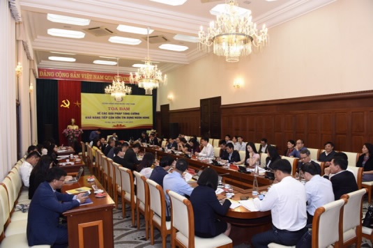 Dư nợ tín dụng với DNNVV tăng 13% so với năm 2018