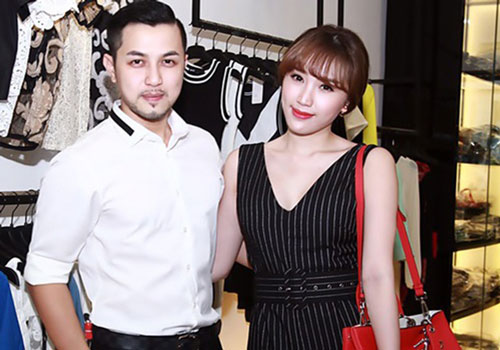 Đâu chỉ chồng đại gia, người đàn ông này cũng chiều Bảo Thy như công chúa