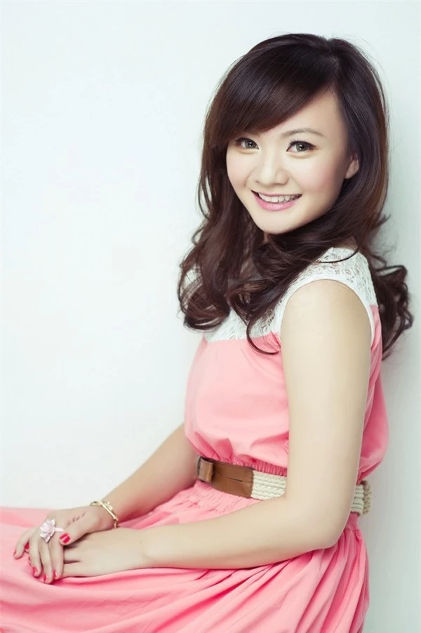 Diem ten nhung nguoi dep Viet ket hon va sinh con som khien Fans tiec nuoi-Hinh-7