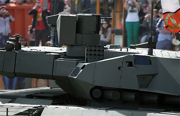 Nga sap tiep nhan xe tang Armata phao co 152 mm “khung” nhat the gioi?-Hinh-8