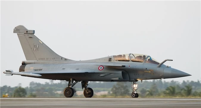 Vừa nhập biên "hàng khủng" Rafale, Ấn Độ đã định phô diễn sức mạnh - Hình 6 Vua nhap bien