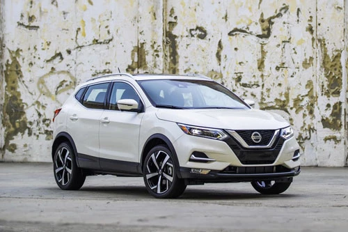 Nissan Rogue Sport 2020.