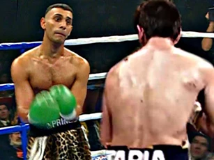 ‘Chết cười’ với võ sĩ ‘sinh ra có khiếu dancing, nhưng lại theo nghiệp boxing’