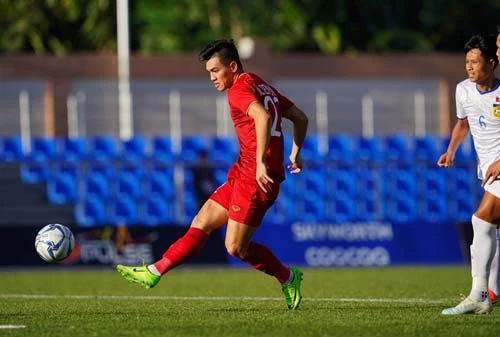 Tiến Linh lập hat-trick trong trận đấu này. Ảnh: Thanh Niên.