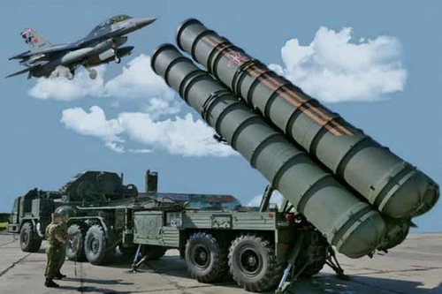 Tổ hợp tên lửa phòng không tầm xa S-400 Triumf của Thổ Nhĩ Kỳ được cho là không thể gây hại đến máy bay chiến đấu Nga. Ảnh: Avia.pro.