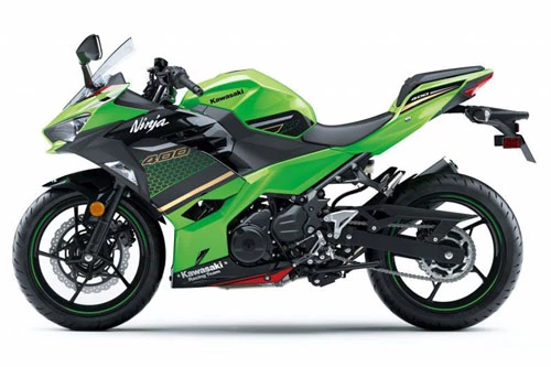 6. Kawasaki Ninja 400 Green 2020 (giá: 4,999 USD).