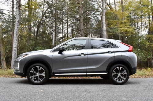 7. Mitsubishi Eclipse Cross 2020.