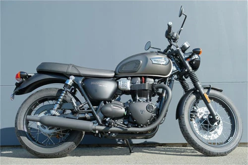 9. Triumph Bonneville T100 Black 2020 (giá: 10.900 euro).