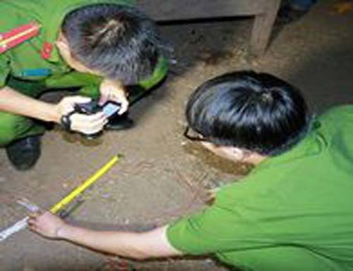 Thanh Hóa: Phát hiện vợ tử vong với vết cắt cổ, chồng treo cổ tại nhà riêng