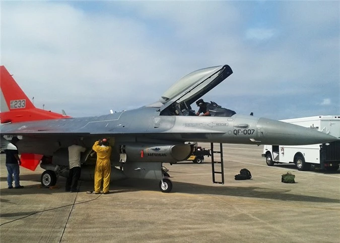 My hoan cai F-16 thanh UCAV lon nhat the gioi, bay nhanh nhu tiem kich-Hinh-7