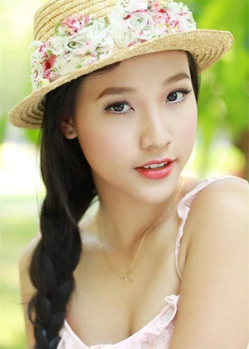 Ngam anh thoi tho au dang yeu cua Hoang Oanh sap lay chong Tay-Hinh-14