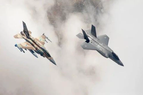 Tiêm kích F-16 và F-35I của Không quân Israel.