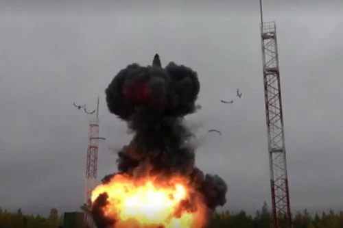 Một vụ phóng thử tên lửa đạn đạo liên lục địa Topol của Nga. Ảnh: TASS.