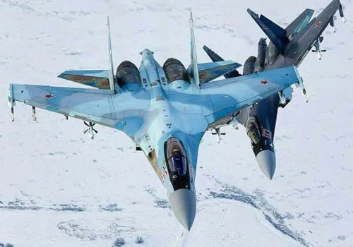 Tiêm kích Su-35 của Nga.