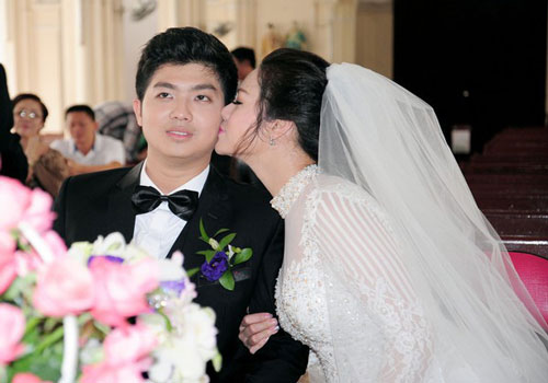 4 cặp sao Việt tranh cãi, đấu tố sau ly hôn