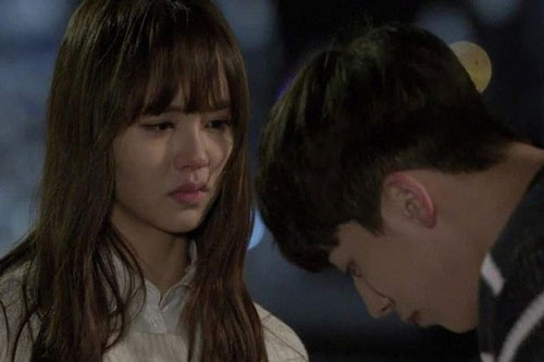 Đêm tân hôn tôi bị anh lùa đánh khắp xã