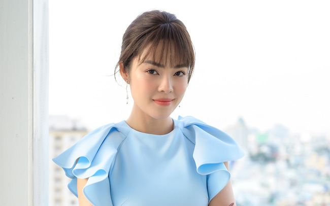 Dương Cẩm Lynh: Tôi không ngại chạy đua giải thưởng với nghệ sĩ trẻ