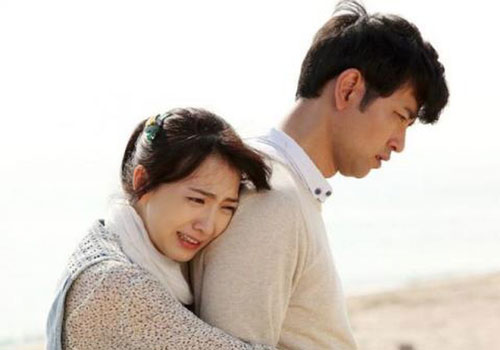 Tôi không còn yêu anh nhưng vẫn muốn níu giữ hôn nhân