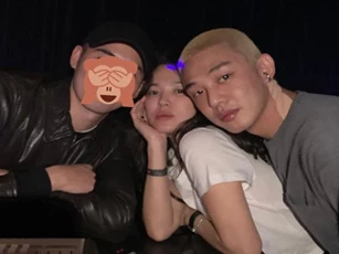 Ly hôn Song Joong Ki, Song Hye Kyo ngày càng táo bạo khi thường xuyên chụp hình cùng trai trẻ