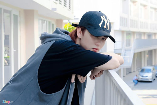 Hot boy Vi&#x1EC7;t ti&#x1EBF;t l&#x1ED9; s&#x1EF1; th&#x1EAD;t kh&#x1EAF;c nghi&#x1EC7;t khi &#x111;&#xE0;o t&#x1EA1;o t&#x1EA1;i H&#xE0;n Qu&#x1ED1;c