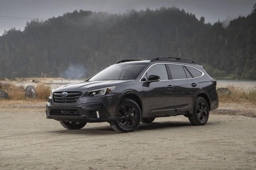 2. Subaru Outback 2020 (giá khởi điểm: 26.645 USD).