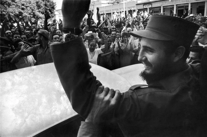 Bo anh lan dau cong bo ve nha lanh dao Cuba Fidel Castro-Hinh-2