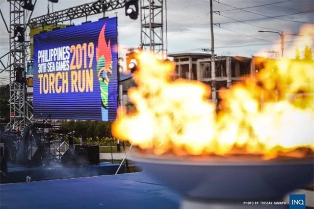 Câu chuyện cổ tích về Manny Pacquiao - người thắp đài lửa khai mạc SEA Games 30 - Ảnh 1.