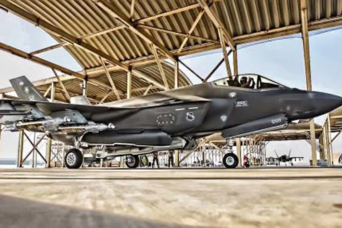 Tiêm kích F-35A tại UAE.