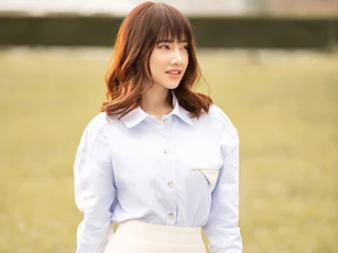 “Gái một con” Nhã Phương đẹp bất chấp, khoe vẻ thanh xuân rực rỡ
