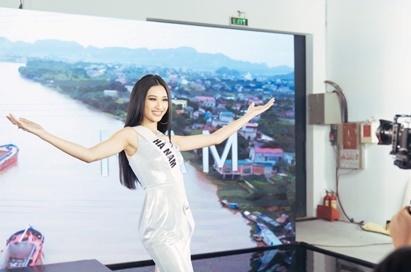 Thí sinh Hoa hậu Hoàn vũ Việt Nam khiến H'Hen Niê thốt lên: "Em ăn gì mà đẹp dữ vậy?"