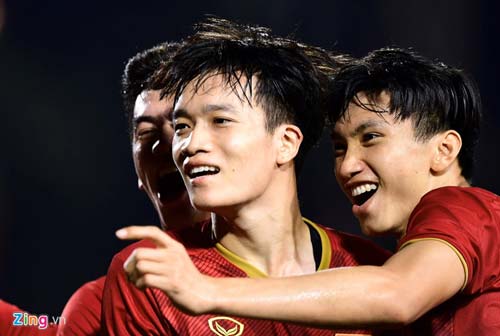 AFC gọi tên Hoàng Đức sau chiến thắng của U22 Việt Nam