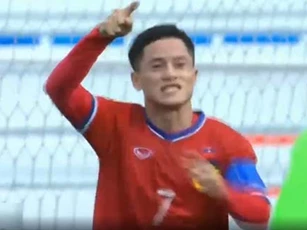 Messi Lào tỏa sáng giúp đội nhà thắng áp đảo U22 Brunei