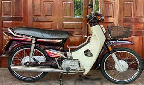 Honda Dream II gần 20 năm tuổi 'thét giá' cao hơn cả SH Mode 2019