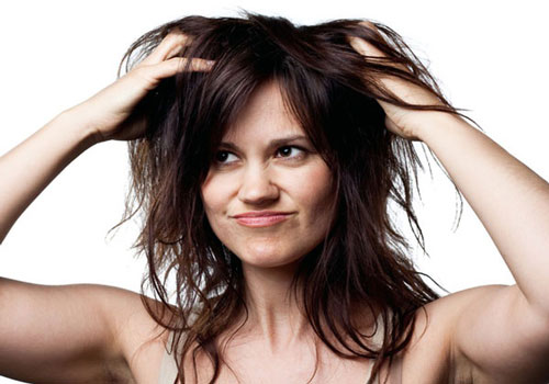 Mách bạn mẹo đơn giản để ngăn gàu trong mùa đông