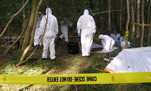 Câu chuyện bí ẩn về kẻ sát nhân "đi ngược" thời gian