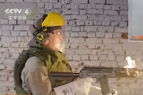 Súng AK-12 của Nga có "sức chịu đựng" khủng khiếp thế nào?