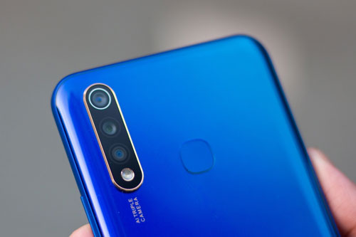 Smartphone 3 camera sau, chip S675, RAM 6 GB, pin 5.000 mAh, giá rẻ bất ngờ