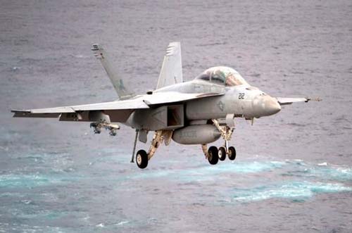 Australia mất trắng 85 triệu USD vì máy bay mới bàn giao đã cháy