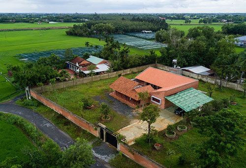 Ngôi nhà truyền thống Nam Bộ đẹp mê mẩn trên báo Tây